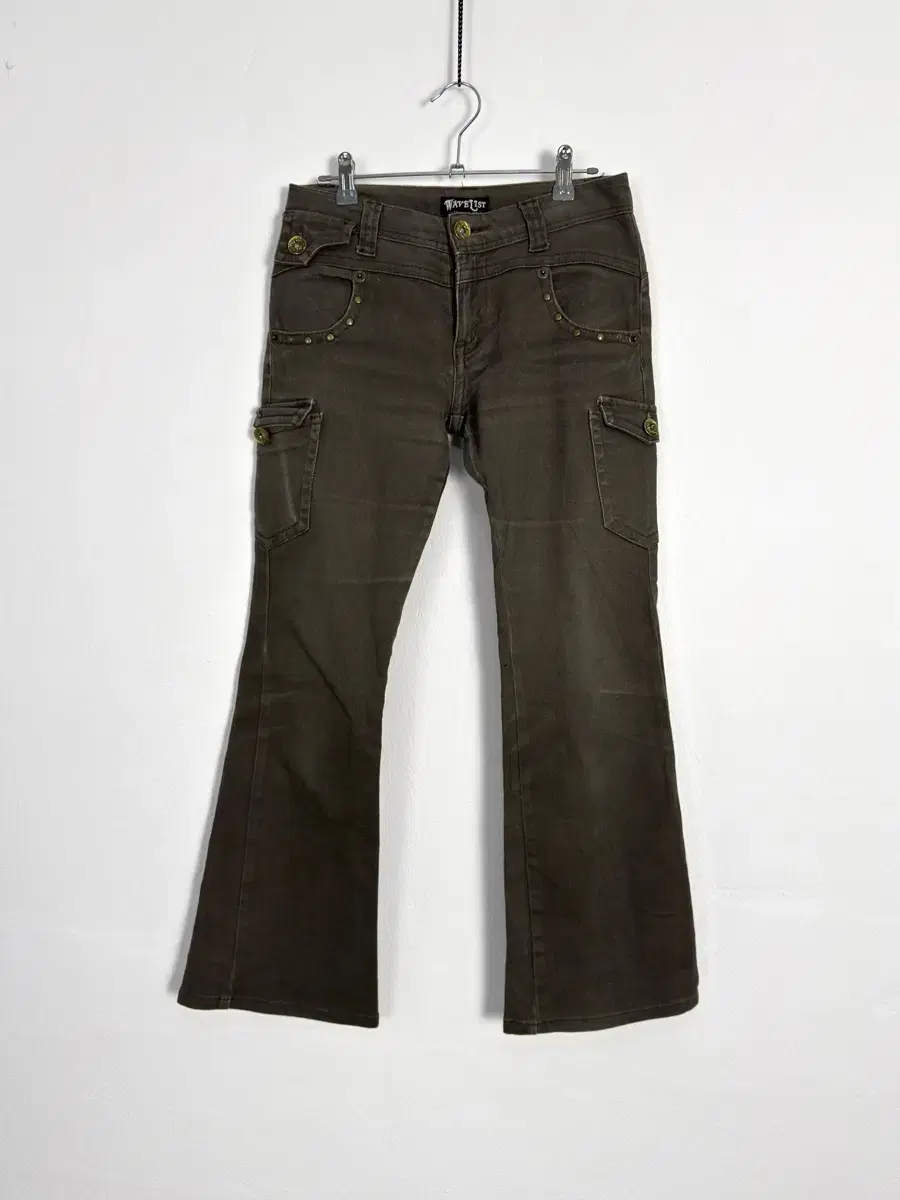 vintage low-rise cargo flare pants